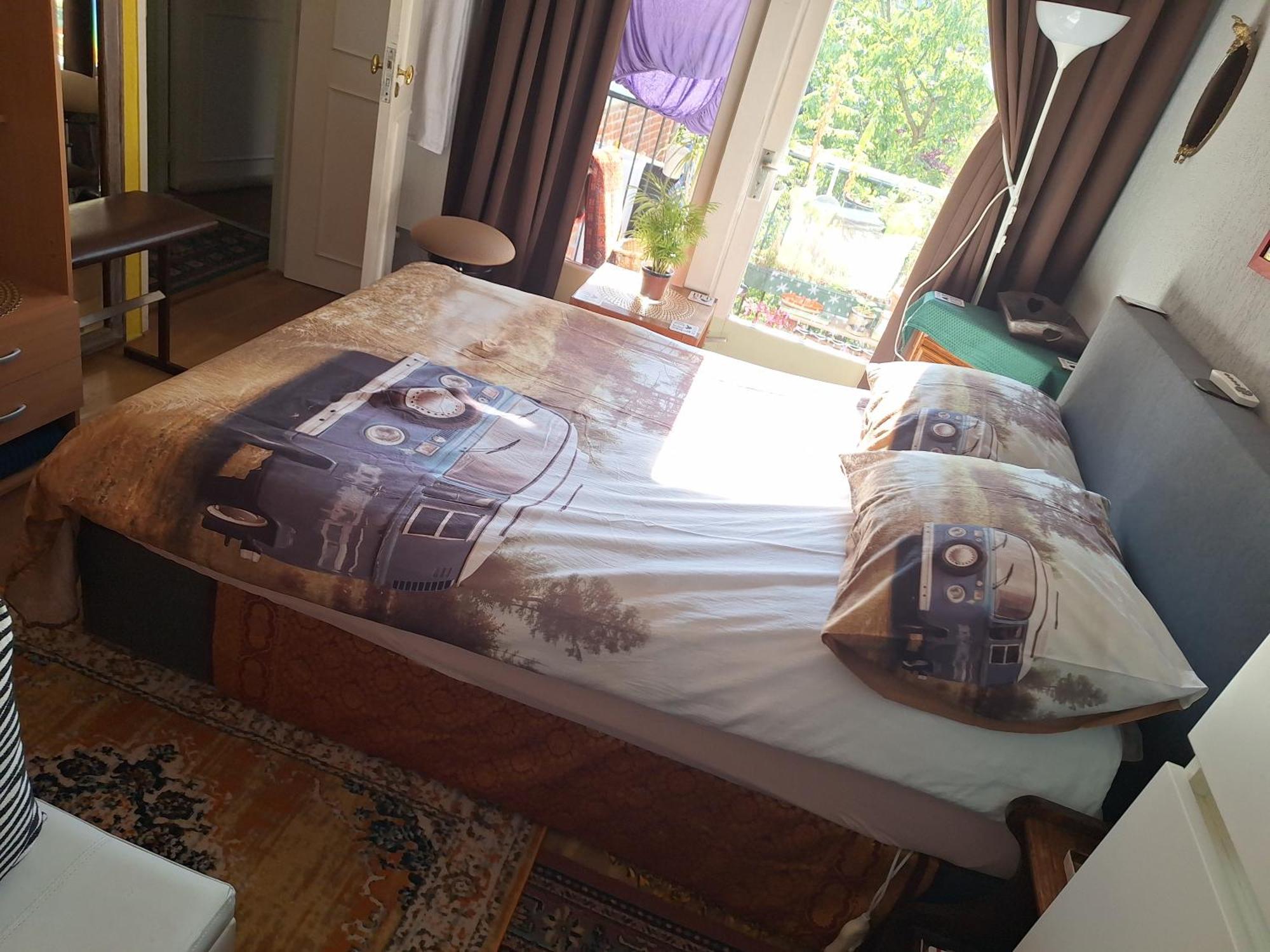 Homey Budget Bedroom Amsterdam Exteriör bild